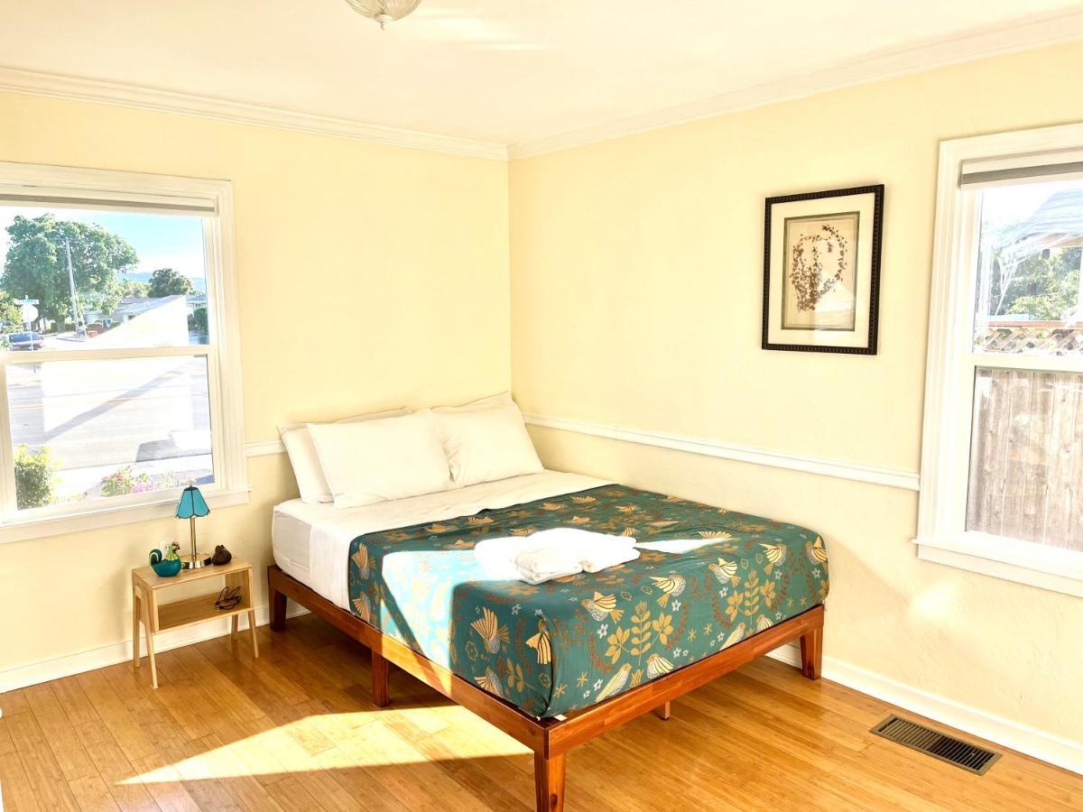 Spacious Renovated Petaluma Home- Pool Table, Fire Pit, Parking Exterior foto
